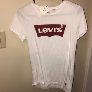 Classic Levi’s denim T-shirt